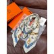 Repliche Perfette Sciarpa reversibile in cashmere Hermès con motivo a cavallo che salta 140 Blu Imitazioni False Online