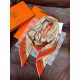 Repliche Perfette Sciarpa reversibile in cashmere Hermès con motivo a cavallo che salta 140 Organge Imitazioni False Online