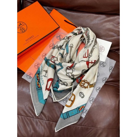 Repliche Perfette Sciarpa reversibile Hermès in cashmere con motivo a cavallo che salta 140 Imitazioni False Online