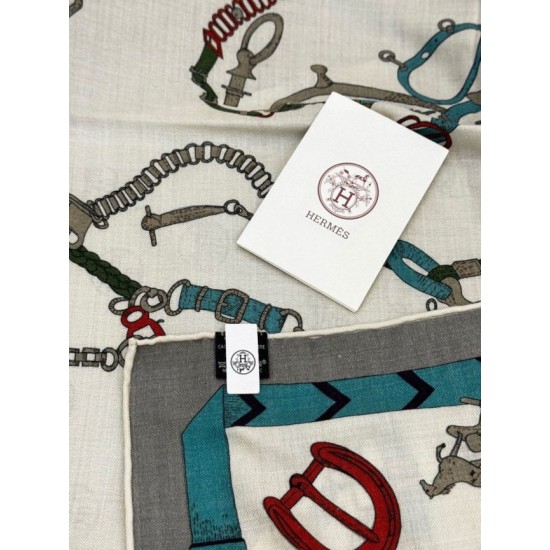 Repliche Perfette Sciarpa reversibile Hermès in cashmere con motivo a cavallo che salta 140 Imitazioni False Online