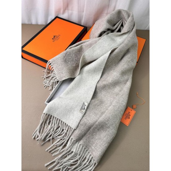 Repliche Perfette Scialle reversibile classico in cashmere bicolore Hermès 70 x 200 Grigio Imitazioni False Online