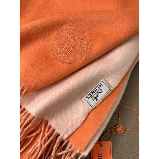 Replica Scialle reversibile classico in cashmere bicolore Hermès 70 x 200 Arancione Fallate Outlet Online Italia Repliche Perfette Scialle reversibile classico in cashmere bicolore Hermès 70 x 200 Arancione Imitazioni False Online