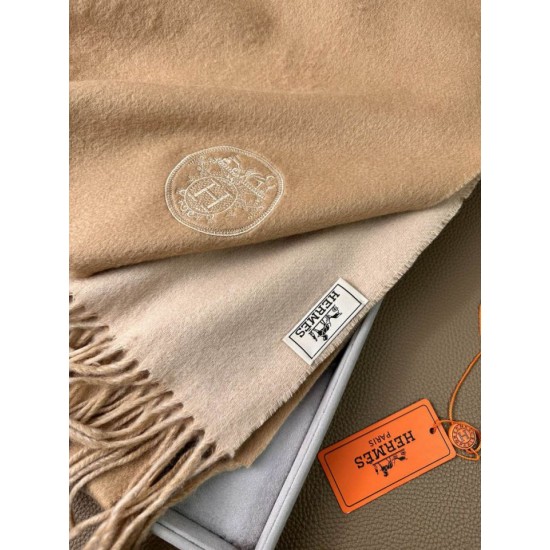 Replica Scialle reversibile classico in cashmere bicolore Hermès 70 x 200 Marrone Fallate Outlet Online Italia Repliche Perfette Scialle reversibile classico in cashmere bicolore Hermès 70 x 200 Marrone Imitazioni False Online