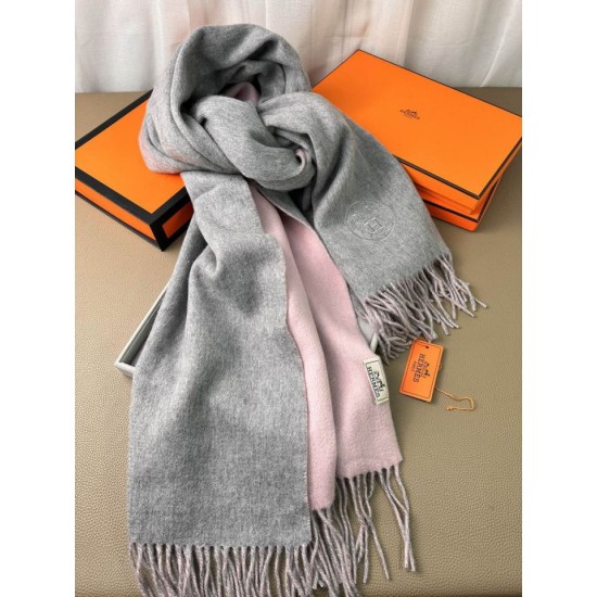 Replica Scialle reversibile classico in cashmere bicolore Hermès 70 x 200 Grigio/Rosa Fallate Outlet Online Italia Repliche Perfette Scialle reversibile classico in cashmere bicolore Hermès 70 x 200 Grigio/Rosa Imitazioni False Online