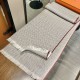 Replica Sciarpa in lana a spina di pesce Hermès 36 x 200 cm Grigio Fallate Outlet Online Italia Repliche Perfette Sciarpa in lana a spina di pesce Hermès 36 x 200 cm Grigio Imitazioni False Online