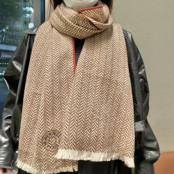 Repliche Perfette Sciarpa in lana a spina di pesce Hermès 36 x 200 cm Imitazioni False Online