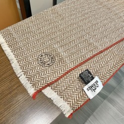 Replica Sciarpa in lana a spina di pesce Hermès 36 x 200 cm Fallate Outlet Online Italia Repliche Perfette Sciarpa in lana a spina di pesce Hermès 36 x 200 cm Imitazioni False Online