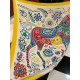 Repliche Perfette Sciarpa quadrata reversibile in velluto colorato Hermès 140 cm Giallo Imitazioni False Online