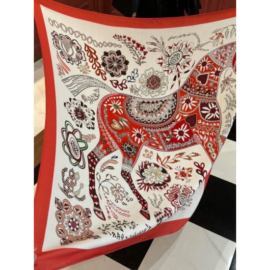 Repliche Perfette Sciarpa quadrata reversibile in velluto colorato Hermès 140 cm Rosso Imitazioni False Online
