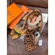 Replica Scialle Hermès Premium in seta e cashmere tono su tono double face 140 01 Fallate Outlet Online Italia Repliche Perfette Scialle Hermès Premium in seta e cashmere tono su tono double face 140 01 Imitazioni False Online