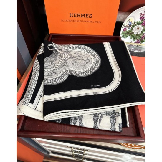 Repliche Perfette Fazzoletto reversibile in seta e cashmere Hermès 135 Nero Imitazioni False Online