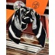Repliche Perfette Fazzoletto reversibile in seta e cashmere Hermès 135 Nero Imitazioni False Online