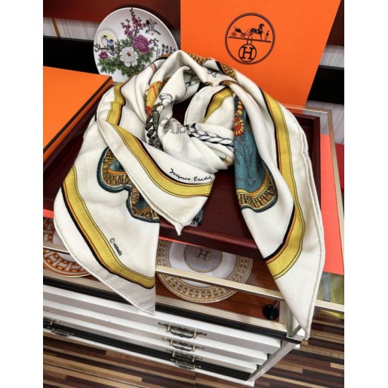 Repliche Perfette Fazzoletto reversibile in seta e cashmere Hermès 135 Beige Imitazioni False Online