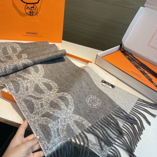 Repliche Perfette Sciarpa classica reversibile in lana d'agnello Hermès 35 x 200 Grigio Imitazioni False Online