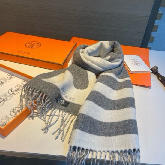 Replica Sciarpa Hermès Horse in cashmere 30 x 140 cm Grigio Fallate Outlet Online Italia Repliche Perfette Sciarpa Hermès Horse in cashmere 30 x 140 cm Grigio Imitazioni False Online