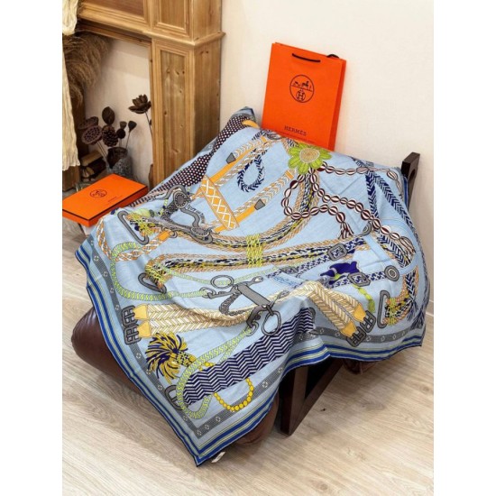 Replica Foulard quadrato in velluto intrecciato a mano Hermès, 140 blu Fallate Outlet Online Italia Repliche Perfette Foulard quadrato in velluto intrecciato a mano Hermès, 140 blu Imitazioni False Online