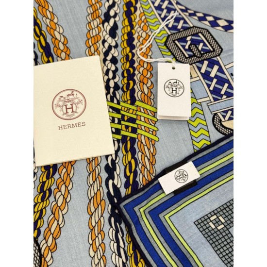 Replica Foulard quadrato in velluto intrecciato a mano Hermès, 140 blu Fallate Outlet Online Italia Repliche Perfette Foulard quadrato in velluto intrecciato a mano Hermès, 140 blu Imitazioni False Online
