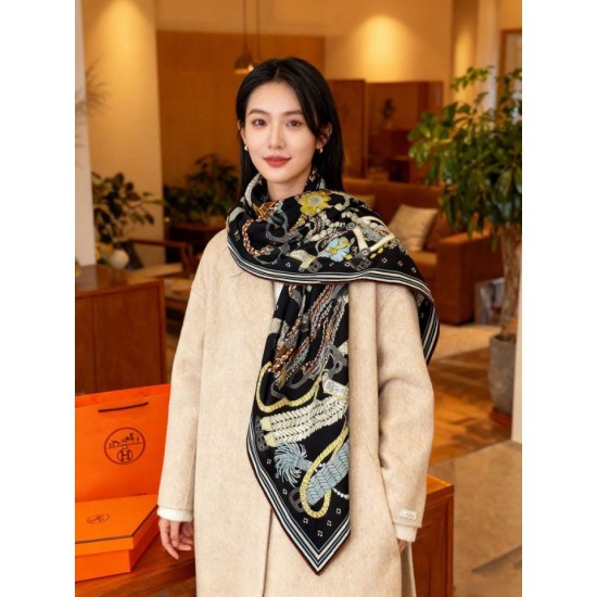 Replica Foulard quadrato in velluto intrecciato a mano Hermès, 140 nero Fallate Outlet Online Italia Repliche Perfette Foulard quadrato in velluto intrecciato a mano Hermès, 140 nero Imitazioni False Online