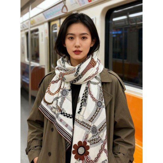 Replica Foulard quadrato in velluto intrecciato a mano Hermès, 140 Fallate Outlet Online Italia Repliche Perfette Foulard quadrato in velluto intrecciato a mano Hermès, 140 Imitazioni False Online