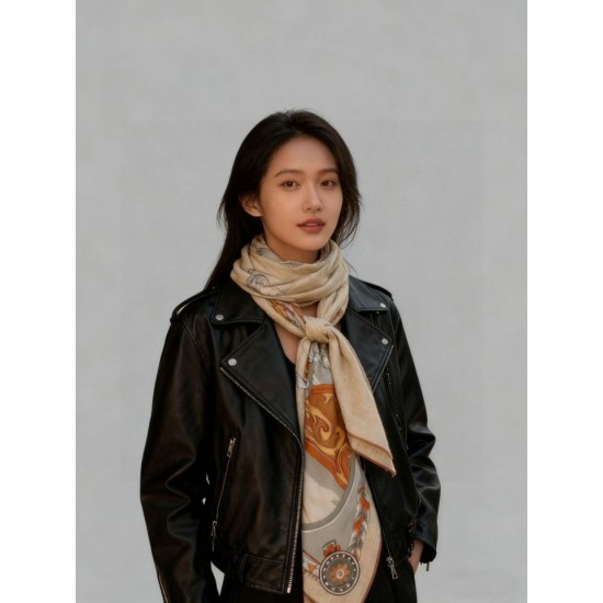 Repliche Perfette Foulard quadrato in velluto double face tinta unita Hermès Sweet Saddleware, 140 albicocca Imitazioni False Online