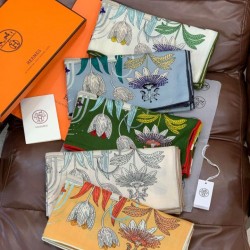 Repliche Perfette Hermès Rare Treasures Fazzoletto in cashmere reversibile 140 02 Imitazioni False Online