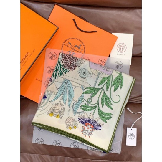 Repliche Perfette Hermès Rare Treasures Fazzoletto in cashmere reversibile 140 05 Imitazioni False Online