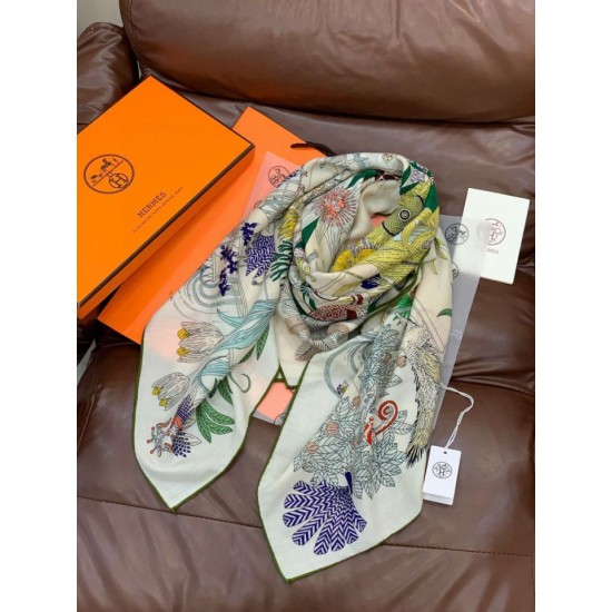 Repliche Perfette Hermès Rare Treasures Fazzoletto in cashmere reversibile 140 05 Imitazioni False Online