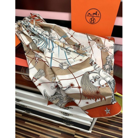 Repliche Perfette Sciarpa in seta Hermès Starry Night Chorus e fazzoletto quadrato in cashmere 140 Imitazioni False Online