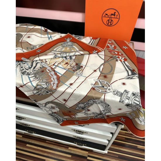 Repliche Perfette Sciarpa in seta Hermès Starry Night Chorus e fazzoletto quadrato in cashmere 140 Imitazioni False Online