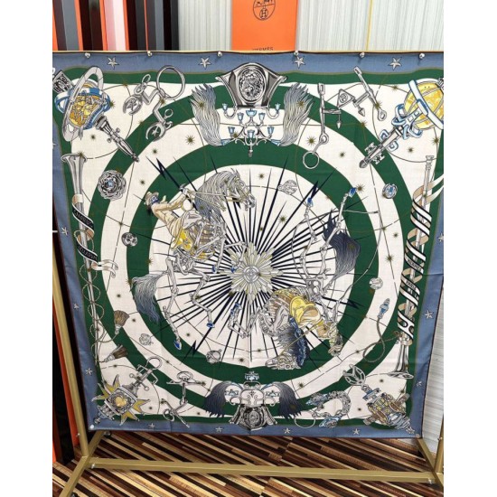 Repliche Perfette Sciarpa in seta Hermès Starry Night Chorus e fazzoletto quadrato in cashmere 140 04 Imitazioni False Online