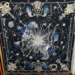 Repliche Perfette Sciarpa in seta Hermès Starry Night Chorus e fazzoletto quadrato in cashmere 140 03 Imitazioni False Online