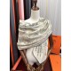 Repliche Perfette Sciarpa in seta Hermès Starry Night Chorus e fazzoletto quadrato in cashmere 140 02 Imitazioni False Online