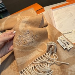 Replica Sciarpa classica in lana d'agnello Hermès 30 x 200 03 Fallate Outlet Online Italia Repliche Perfette Sciarpa classica in lana d'agnello Hermès 30 x 200 03 Imitazioni False Online