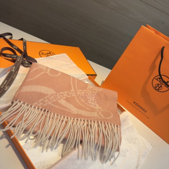 Repliche Perfette Sciarpa classica in lana d'agnello Hermès 30 x 200 02 Imitazioni False Online