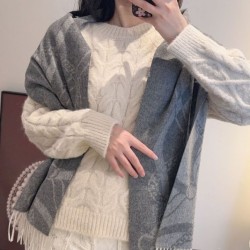 Repliche Perfette Sciarpa classica in lana d'agnello Hermès 30 x 200 01 Imitazioni False Online