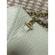Replica Perfetta Borsa a tracolla classica Calypso Mini YSL Saint Laurent con catena Beige Imitazioni Fake