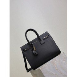 Replica Perfetta Borsa tote Sac De Jour piccola/media/grande YSL Saint Laurent nera hardware dorato Imitazioni Fake