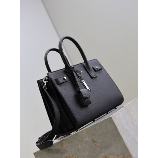 Replica Perfetta Borsa tote Sac De Jour piccola/media/grande YSL Saint Laurent nera hardware argento Imitazioni Fake