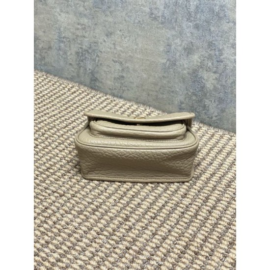 Repliche Borsa a tracolla YSL Saint Laurent Mini Classic Niki 18cm Albicocca False Outlet Online Replica Perfetta Borsa a tracolla YSL Saint Laurent Mini Classic Niki 18cm Albicocca Imitazioni Fake