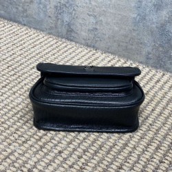 Replica Perfetta Borsa a tracolla YSL Saint Laurent Mini Classic Niki 18cm Nero  Imitazioni Fake
