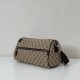 Replica Perfetta Borsa a tracolla cilindrica piccola da uomo Gucci in tela GG 834455 Imitazioni Fake