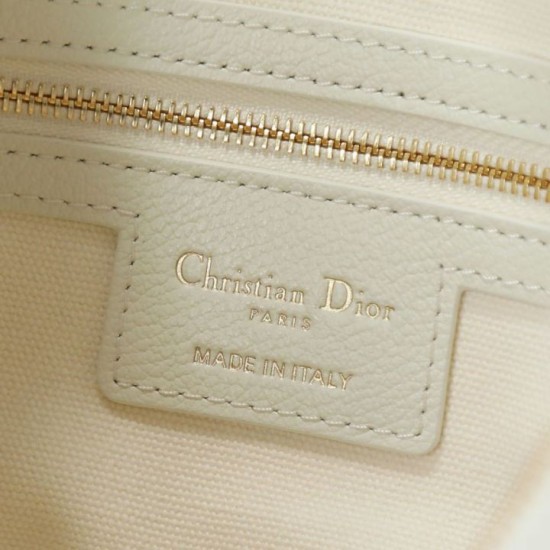 Replica Perfetta Borsa hobo Dior Voyage piccola/media piatta Macrocannage Bianco Imitazioni Fake