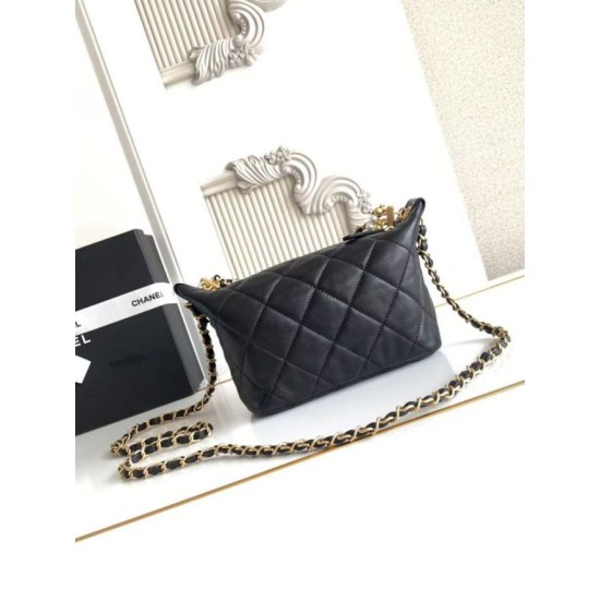 Replica Perfetta Borsa hobo Chanel piccola Pearls AS5898 pelle di vitello nera Imitazioni Fake