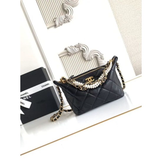 Replica Perfetta Borsa hobo Chanel piccola Pearls AS5898 pelle di vitello nera Imitazioni Fake