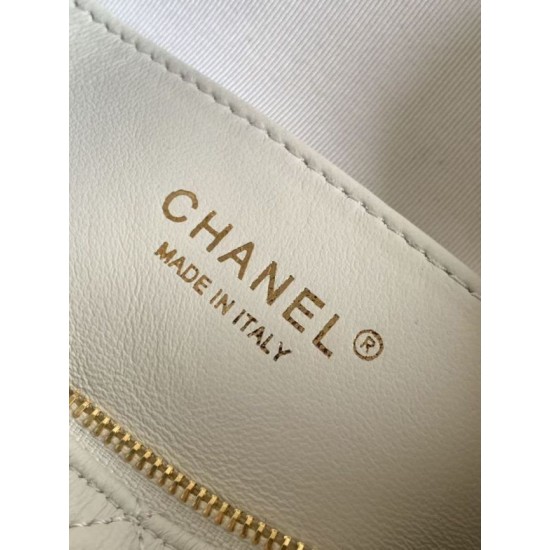 Repliche Borsa hobo Chanel piccola Pearls AS5898 pelle di vitello Bianco False Outlet Online Replica Perfetta Borsa hobo Chanel piccola Pearls AS5898 pelle di vitello Bianco Imitazioni Fake