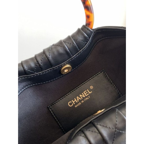 Replica Perfetta Borsa Chanel Matelasse con manico in plastica effetto legno AS6010 Nero Imitazioni Fake