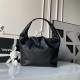 Replica Perfetta Borsa hobo grande Chanel con finiture metallo dorato AS5967 Nero Imitazioni Fake