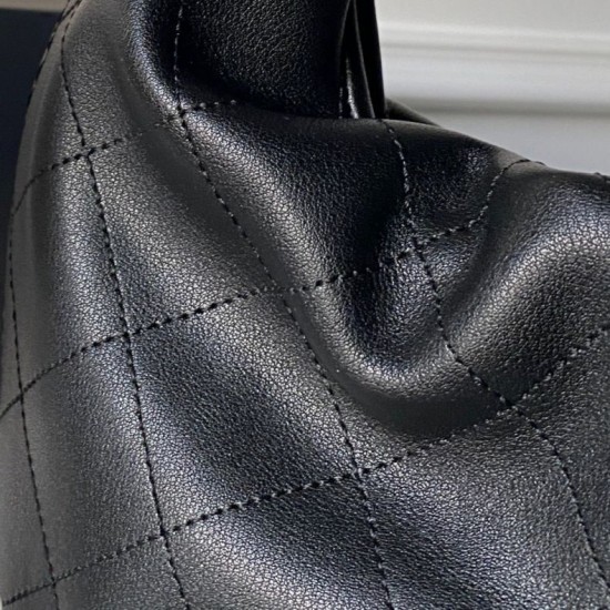 Replica Perfetta Borsa hobo grande Chanel con finiture metallo dorato AS5967 Nero Imitazioni Fake