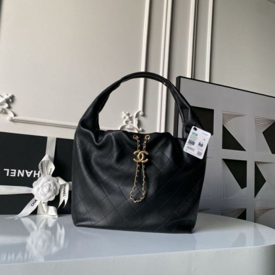 Replica Perfetta Borsa hobo grande Chanel con finiture metallo dorato AS5967 Nero Imitazioni Fake