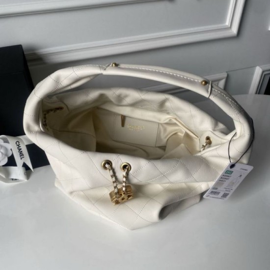 Replica Perfetta Borsa hobo grande Chanel con finiture metallo dorato AS5967 Bianco Imitazioni Fake